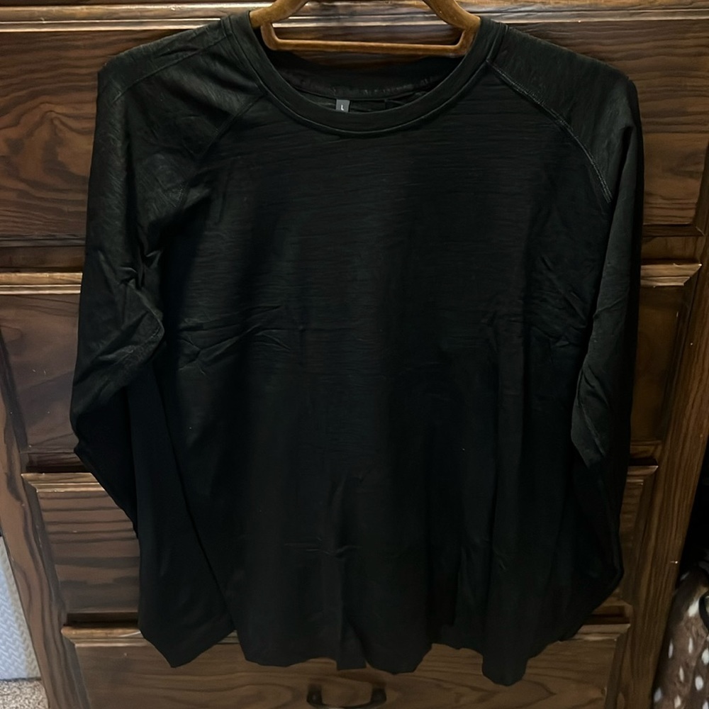 Alphalete men’s large fitted long sleeve athletic fit brand new